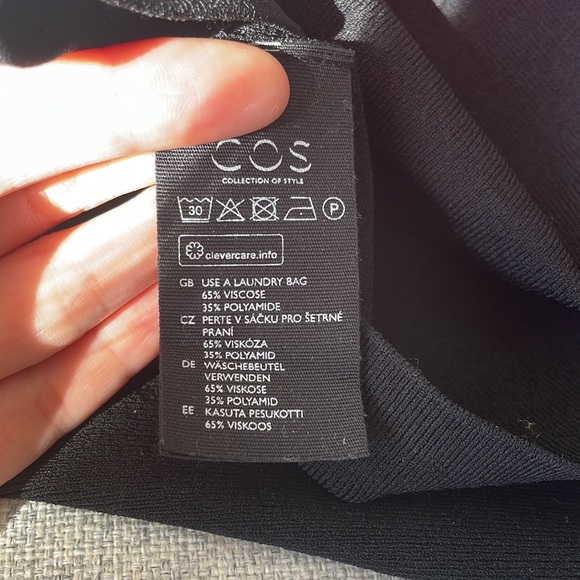 COS Cross Back Stretchy Top - Picture 4 of 4